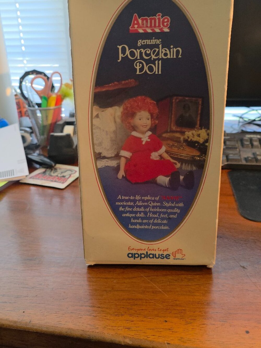 VINTAGE GENUINE 1982 LITTLE ORPHAN ANNIE PROCELAIN DOLL IN ORIGINAL BOX